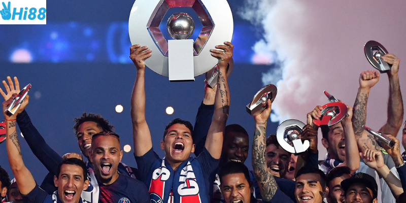 So sánh tỷ lệ kèo và dự đoán từ chuyên gia